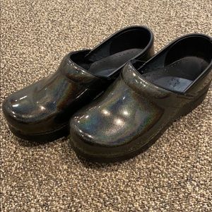 Women’s Danskos size 37